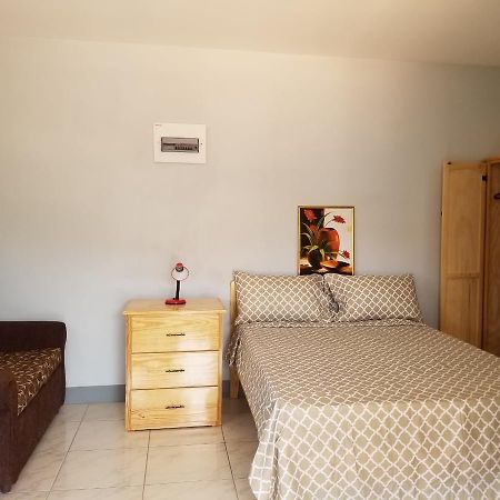 Sunburst Apartment Arnos Vale Ngoại thất bức ảnh