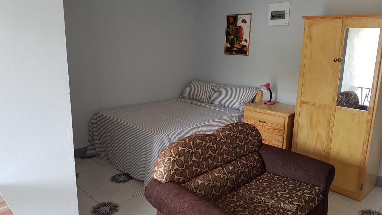 Sunburst Apartment Arnos Vale Ngoại thất bức ảnh