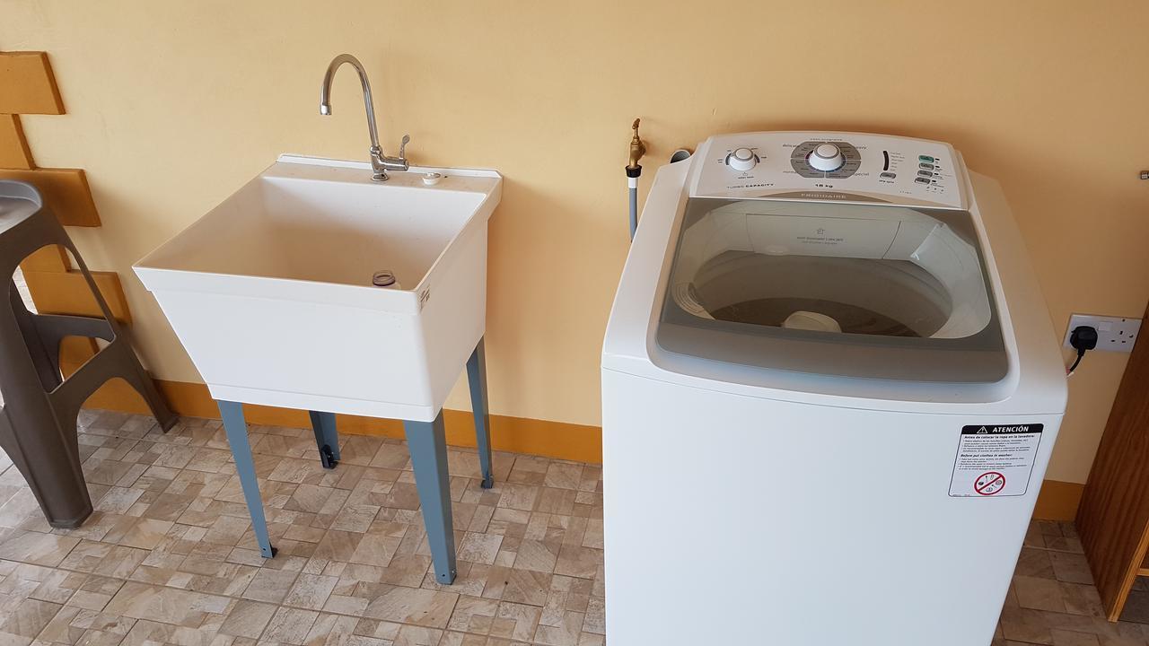 Sunburst Apartment Arnos Vale Ngoại thất bức ảnh
