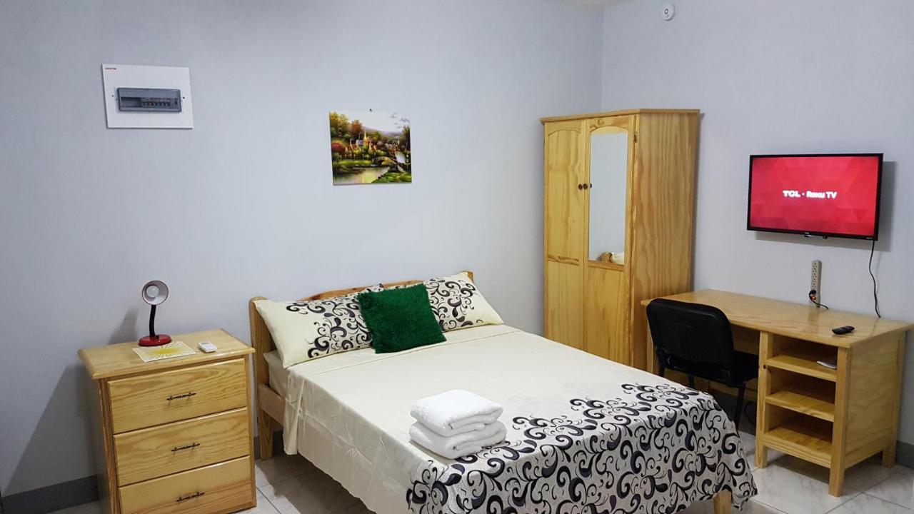 Sunburst Apartment Arnos Vale Ngoại thất bức ảnh
